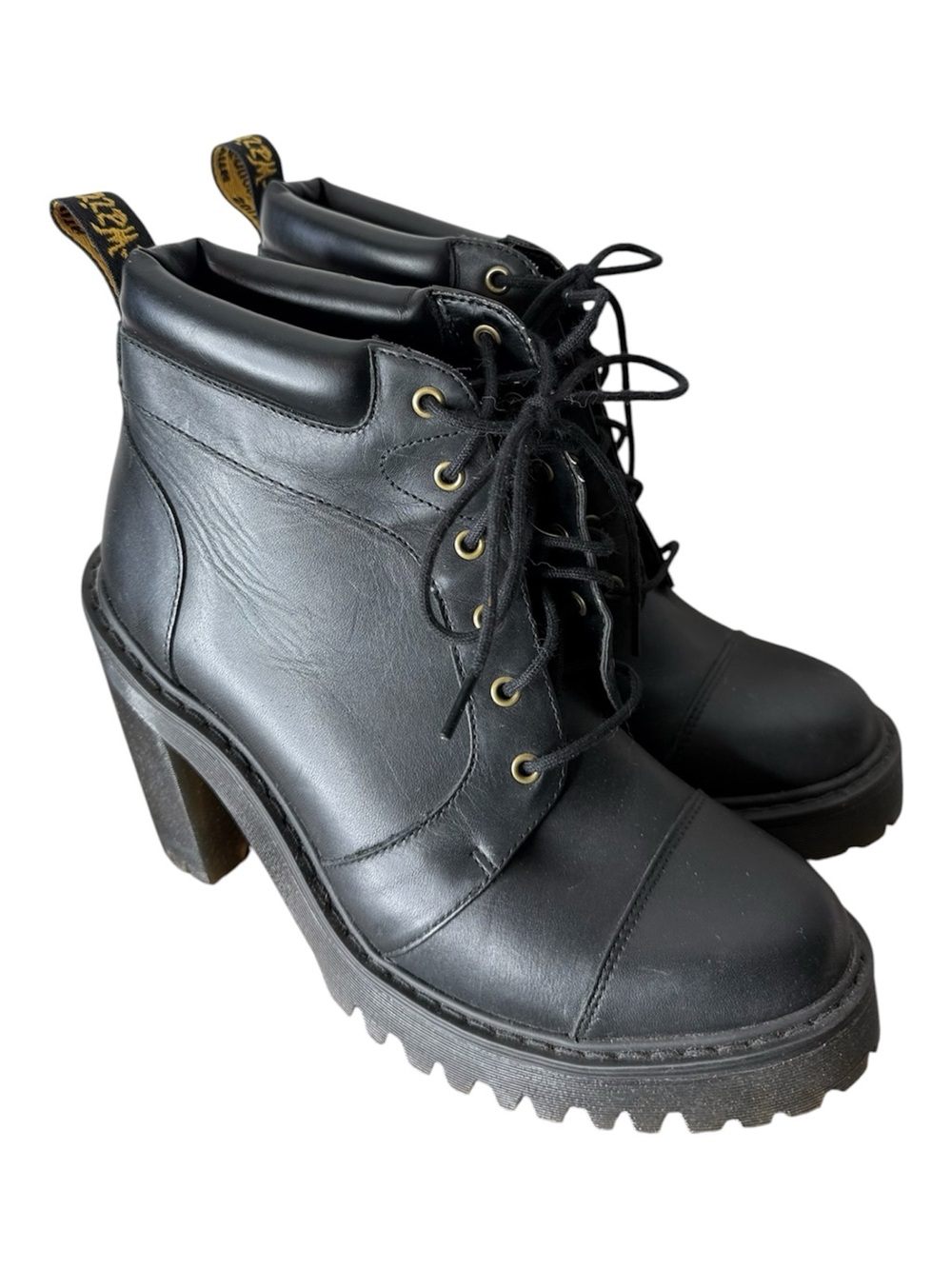 DR MARTENS Black Leather Averil Booties Chunky Heel Lug Sole Lace Up Boots Sz 7